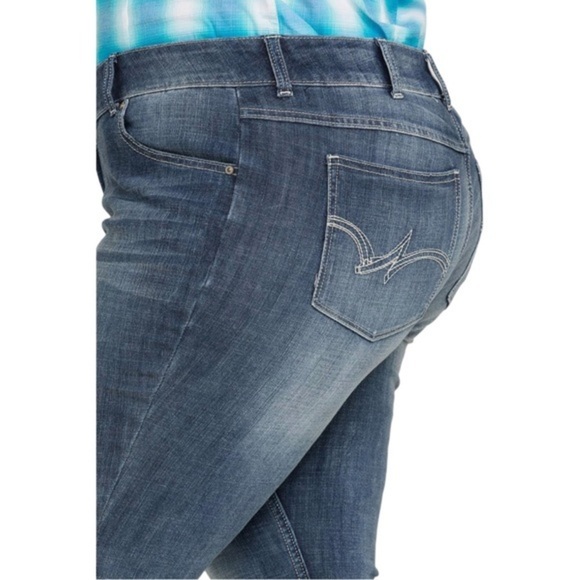 Wrangler Straight Leg Jeans Size 17 X 32 - Picture 2 of 10